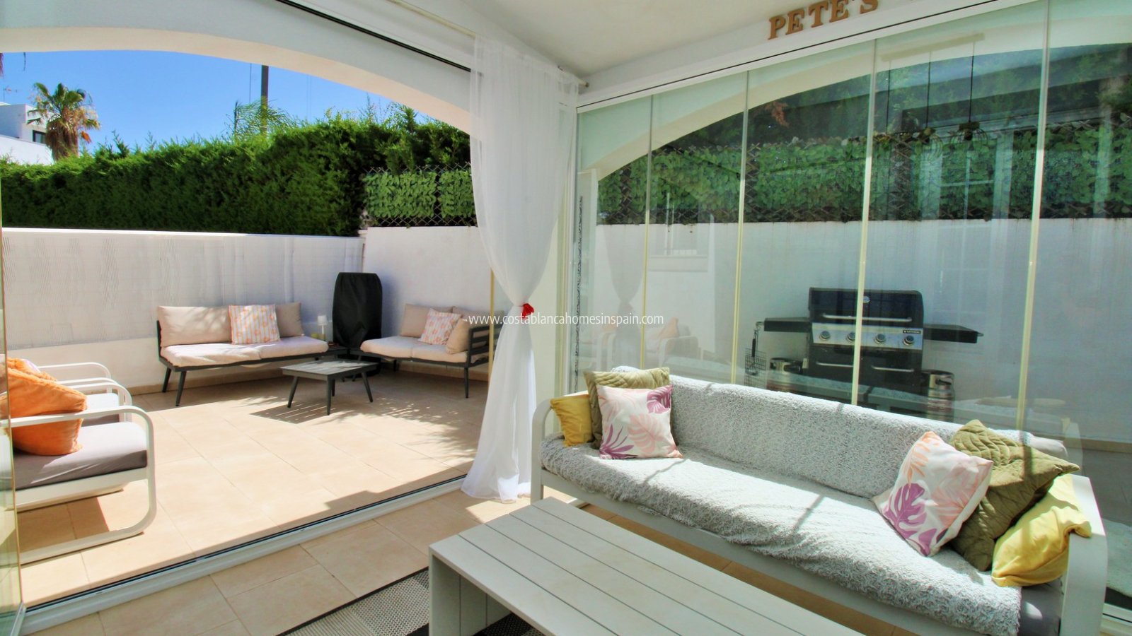 Resale - Detached Villa - Villamartin
