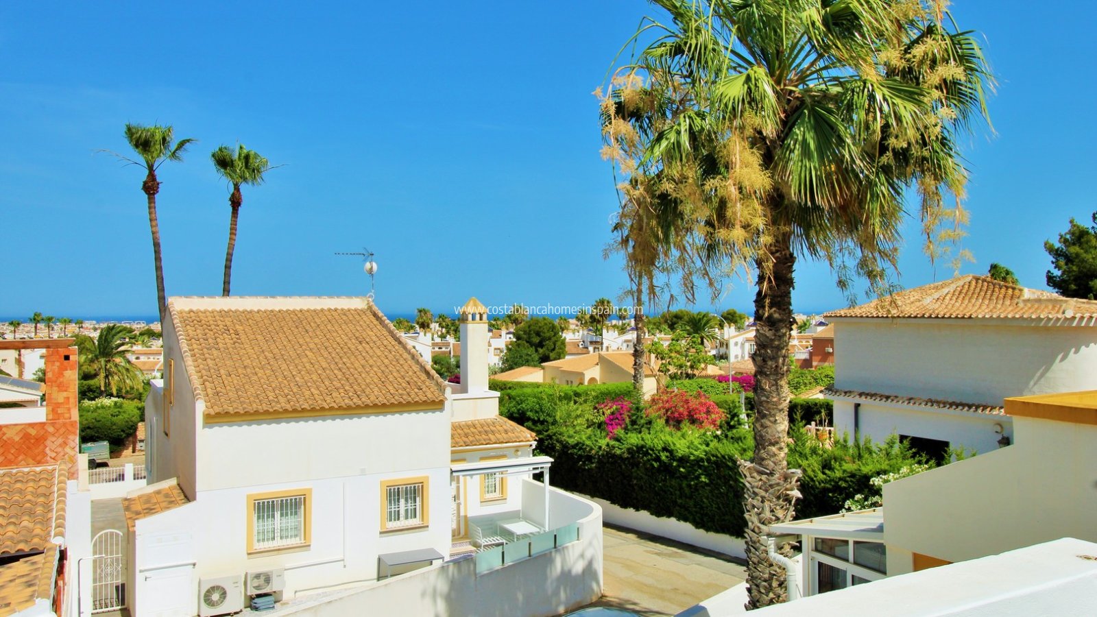 Resale - Detached Villa - Villamartin