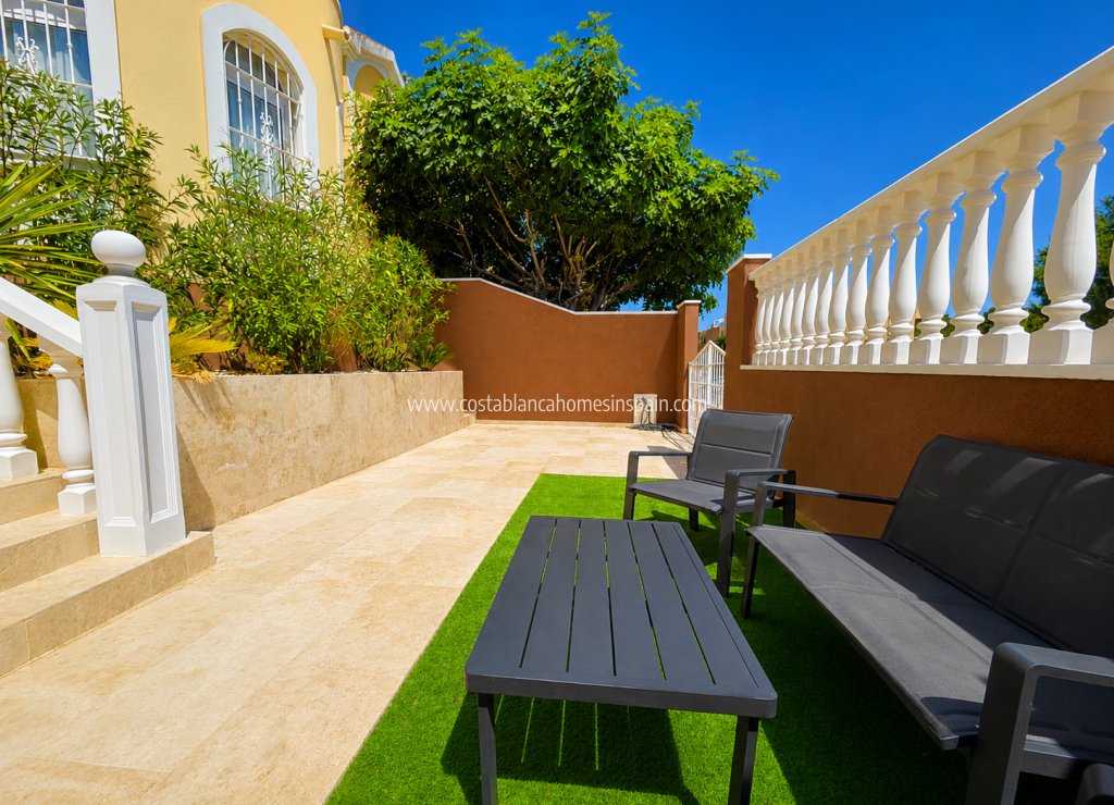 Resale - Detached Villa - Villamartin