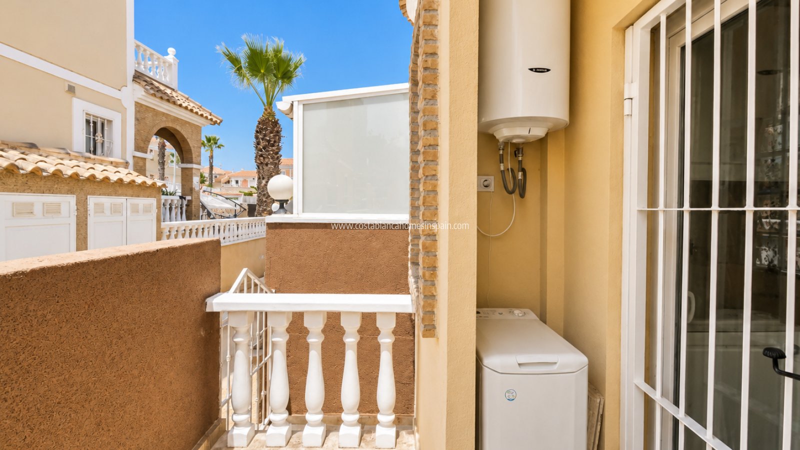 Resale - Detached Villa - Villamartin