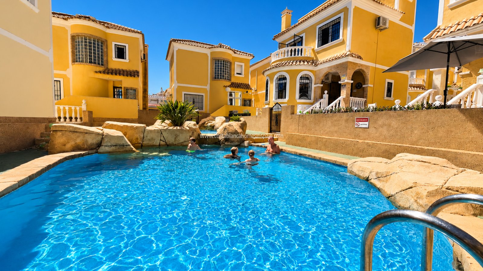 Resale - Detached Villa - Villamartin