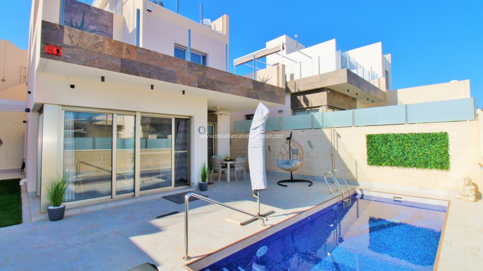 Resale - Detached Villa - Villamartin
