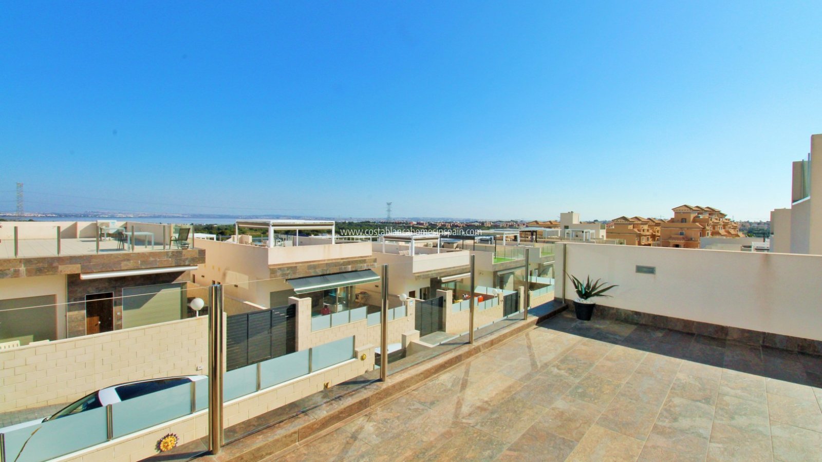 Resale - Detached Villa - Villamartin