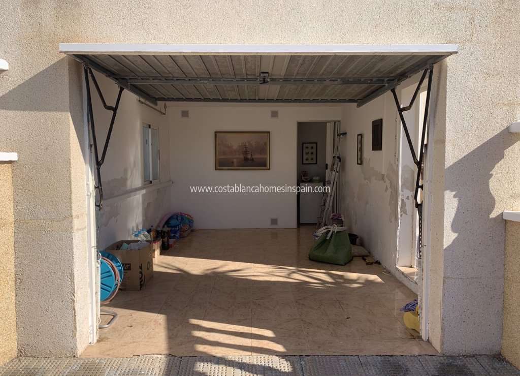 Resale - Detached Villa - Villamartin