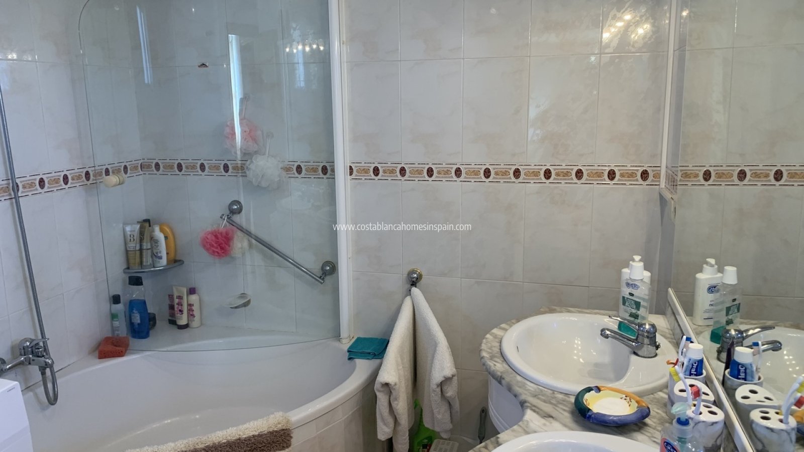 Resale - Detached Villa - Villamartin