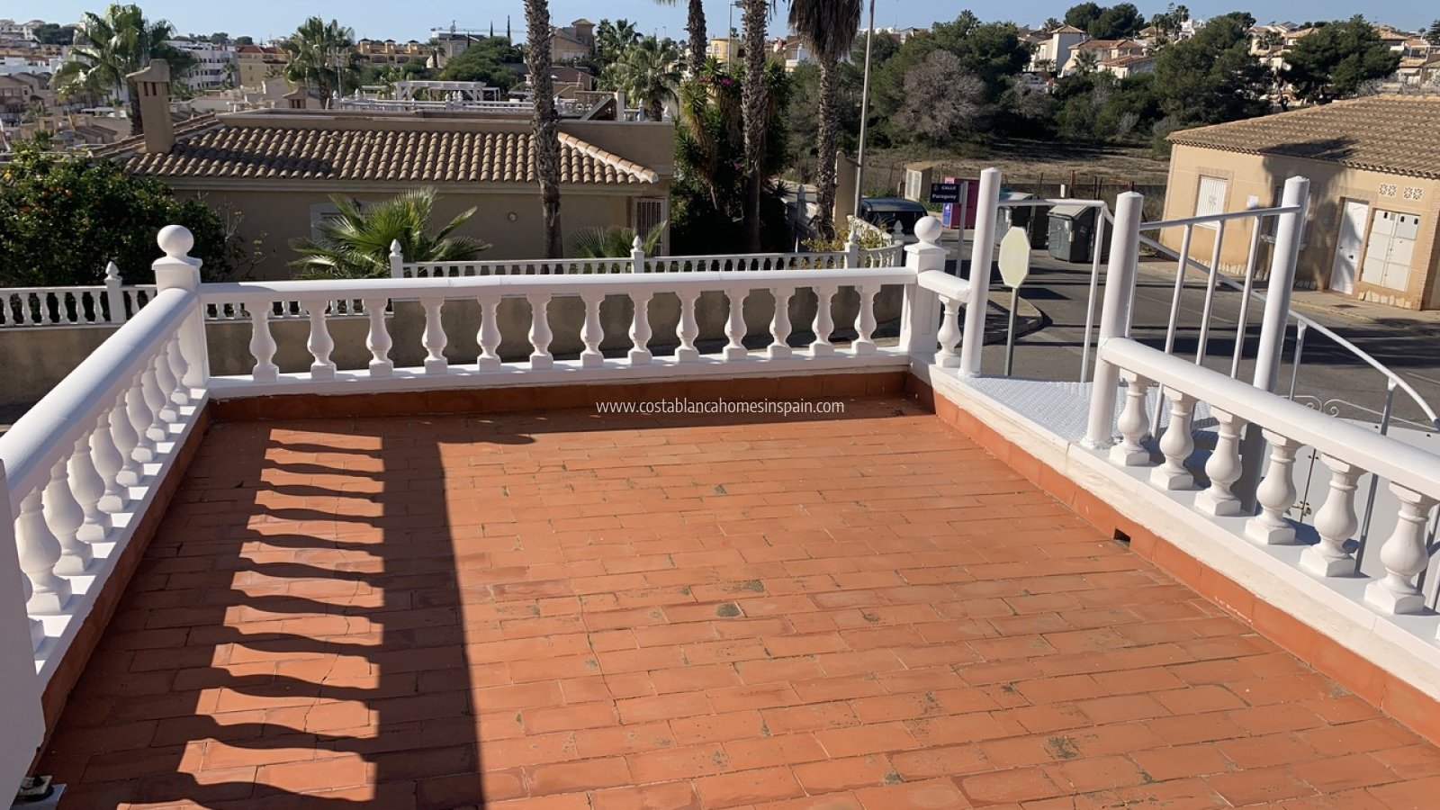 Resale - Detached Villa - Villamartin