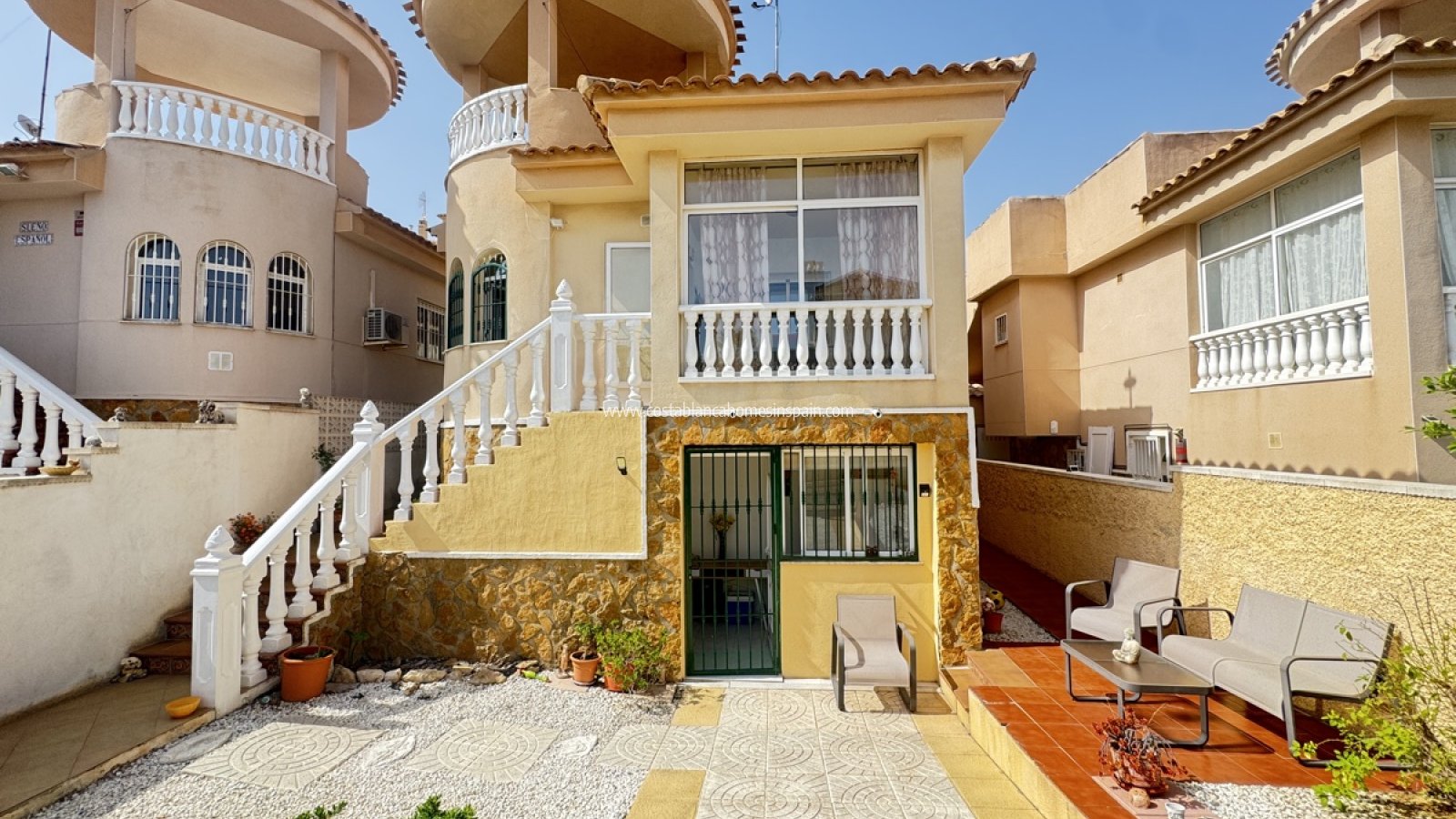 Resale - Detached Villa - Villamartin