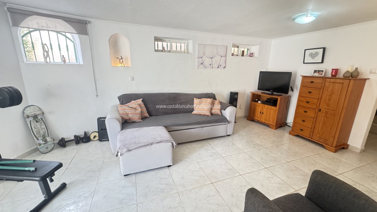 Resale - Detached Villa - Villamartin