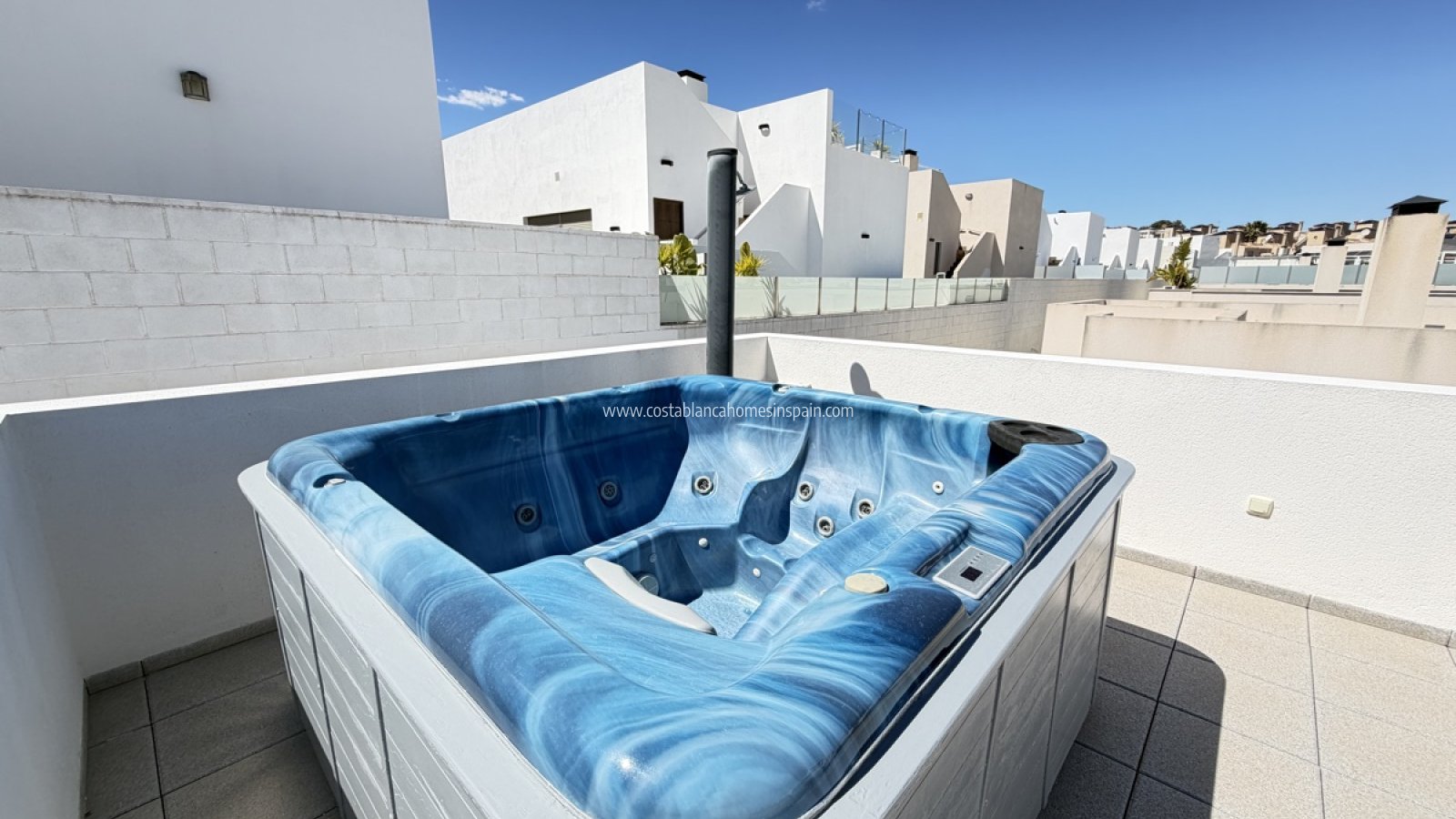 Resale - Detached Villa - Villamartin