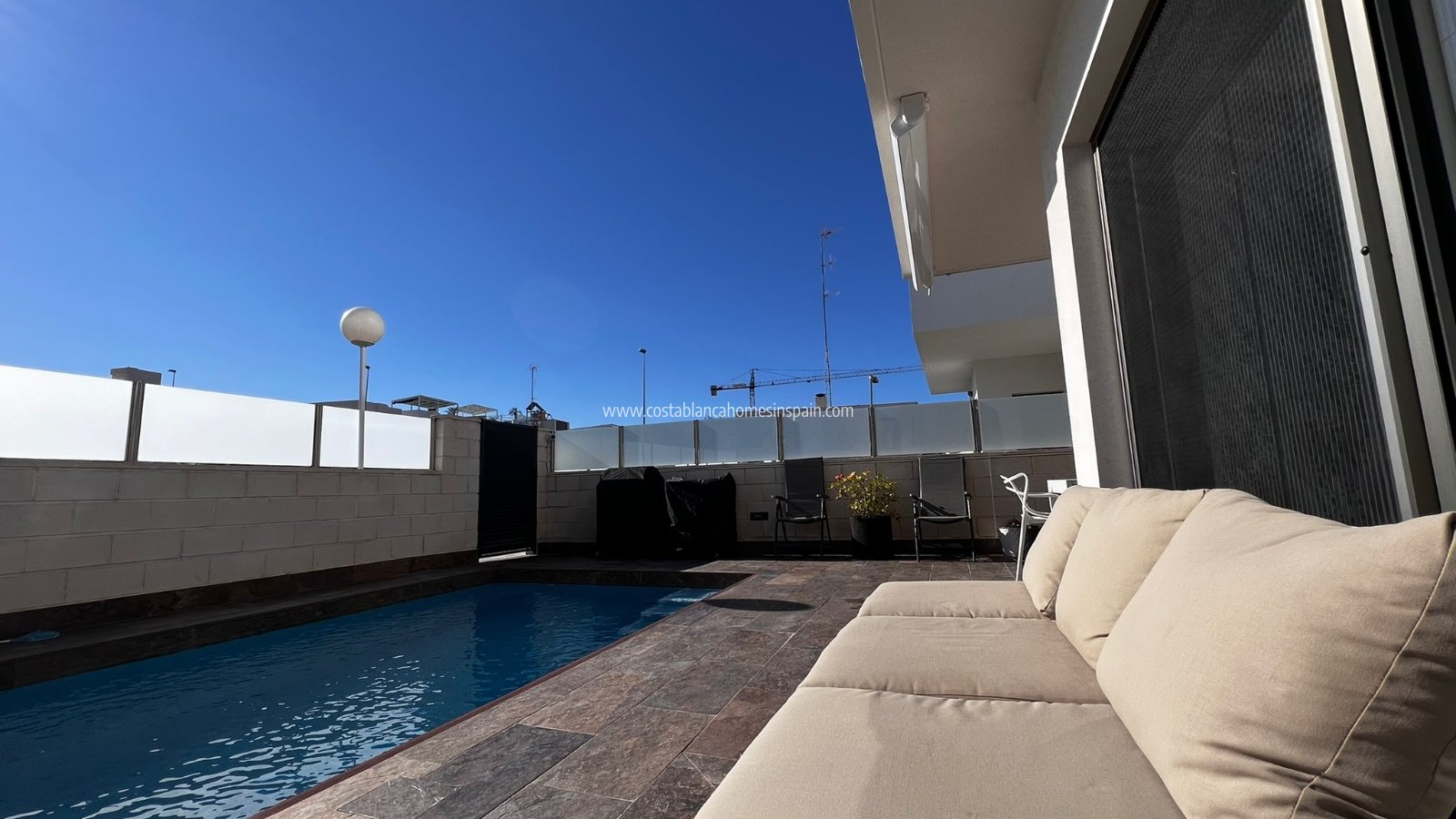 Resale - Detached Villa - Villamartin