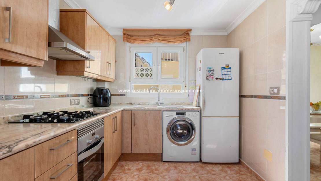 Resale - Detached Villa - Villamartin