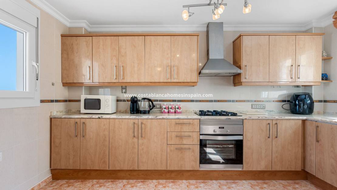 Resale - Detached Villa - Villamartin