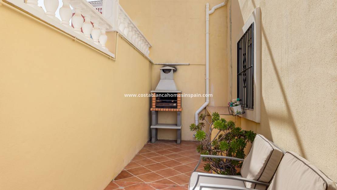 Resale - Detached Villa - Villamartin