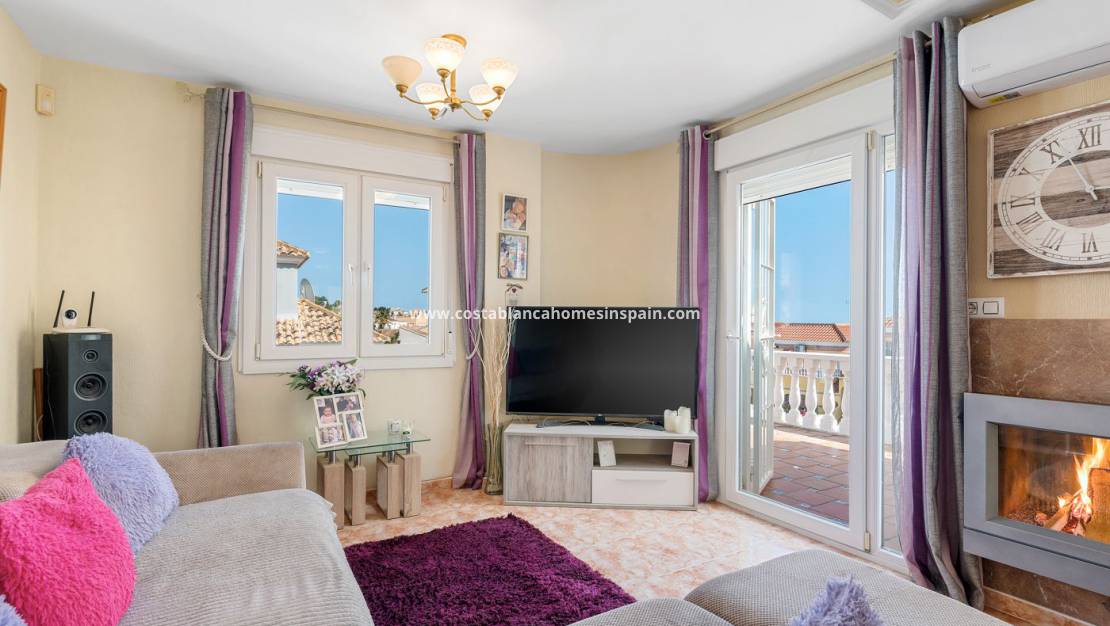 Resale - Detached Villa - Villamartin