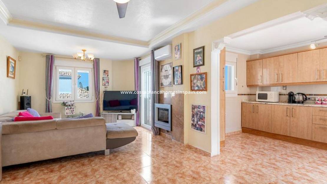 Resale - Detached Villa - Villamartin