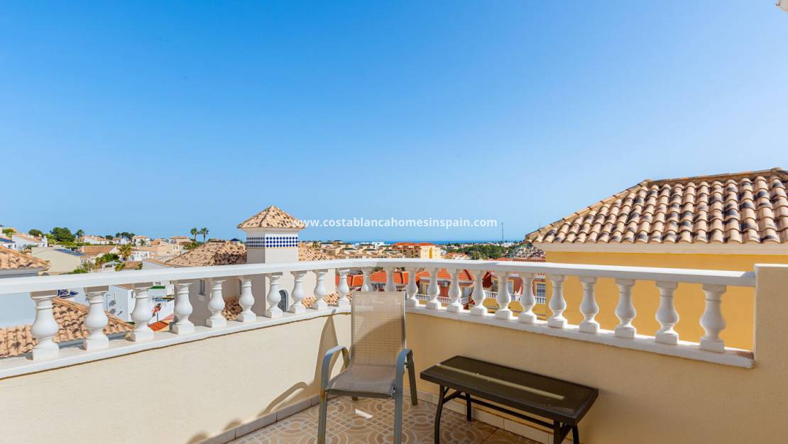 Resale - Detached Villa - Villamartin