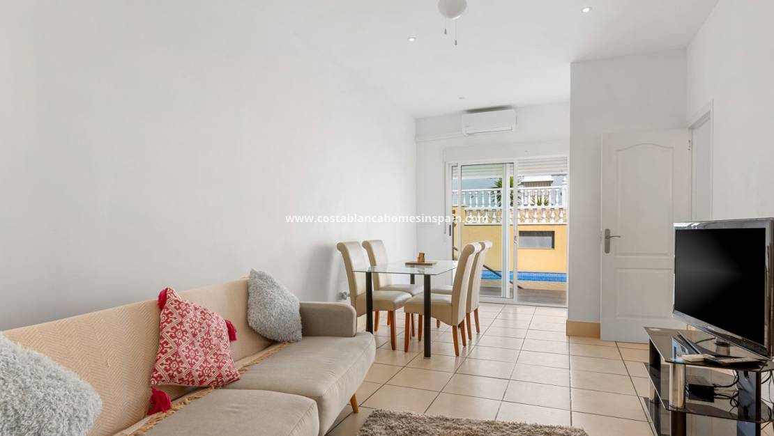 Resale - Detached Villa - Villamartin