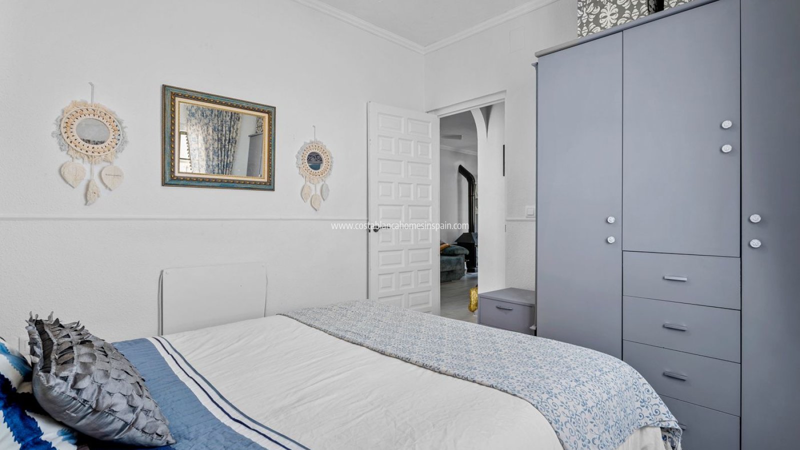 Resale - Detached Villa - Villamartin