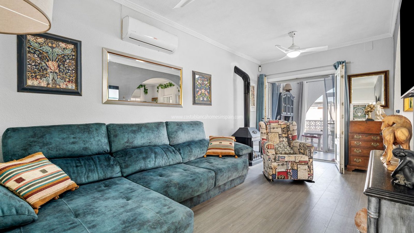 Resale - Detached Villa - Villamartin