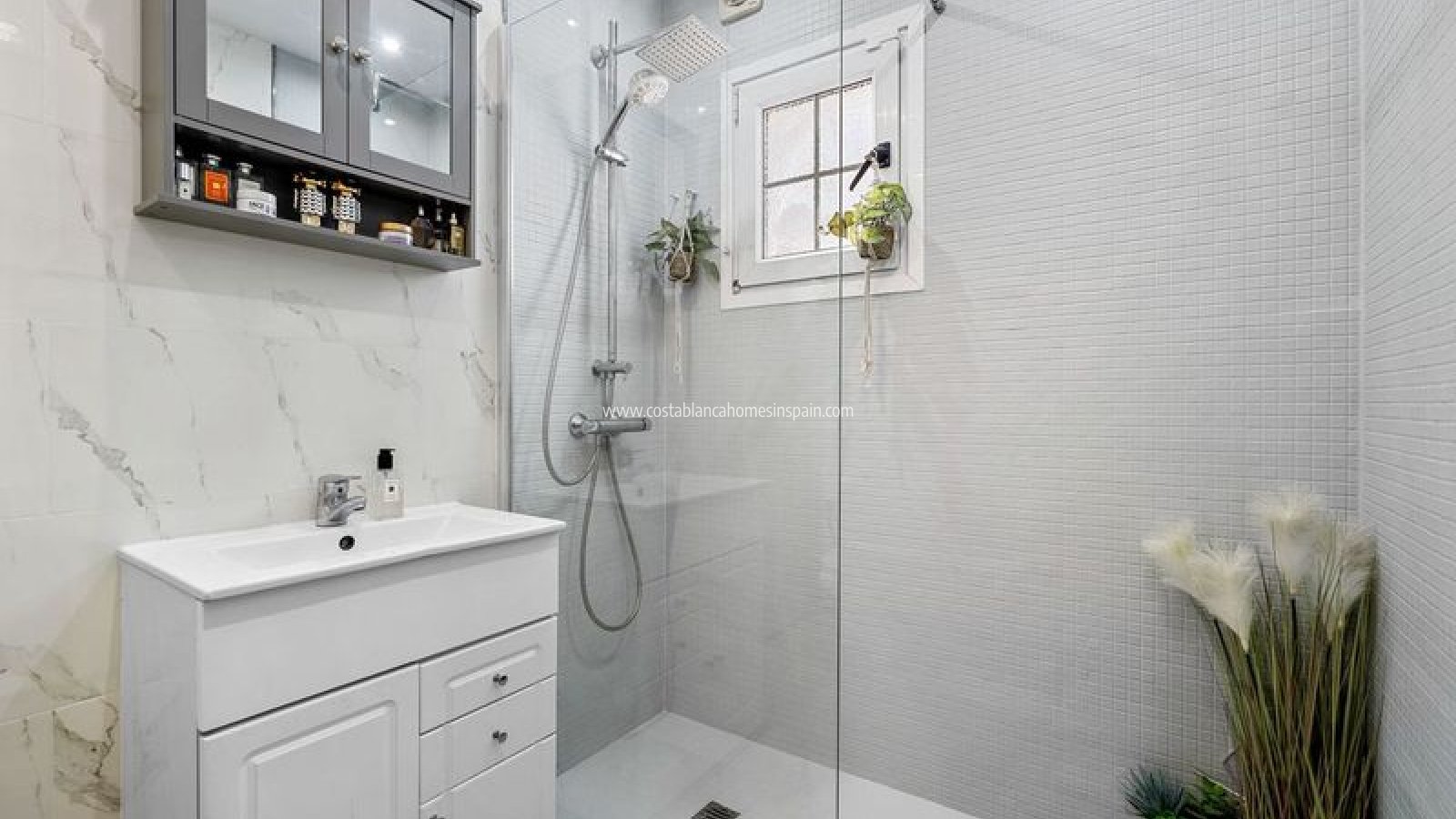 Resale - Detached Villa - Villamartin