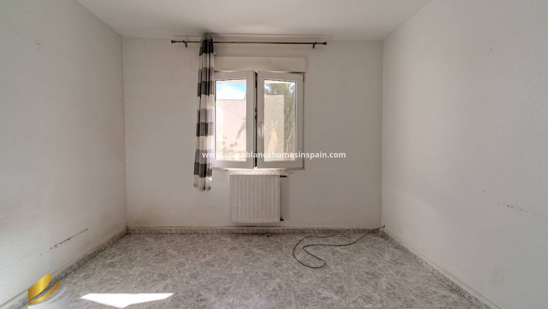 Resale - Detached Villa - Villamartin