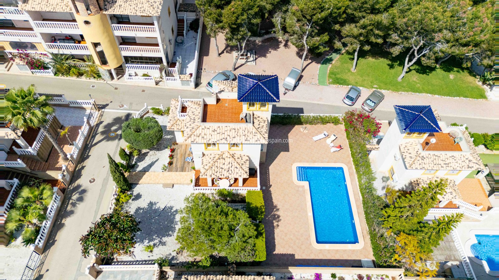 Resale - Detached Villa - Villamartin