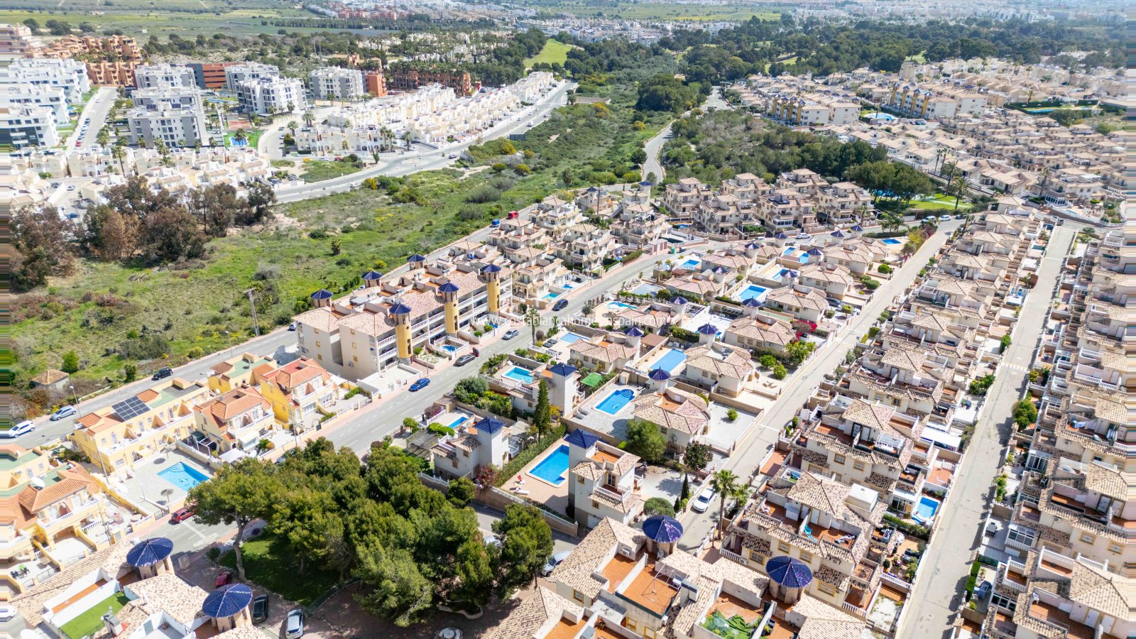 Resale - Detached Villa - Villamartin