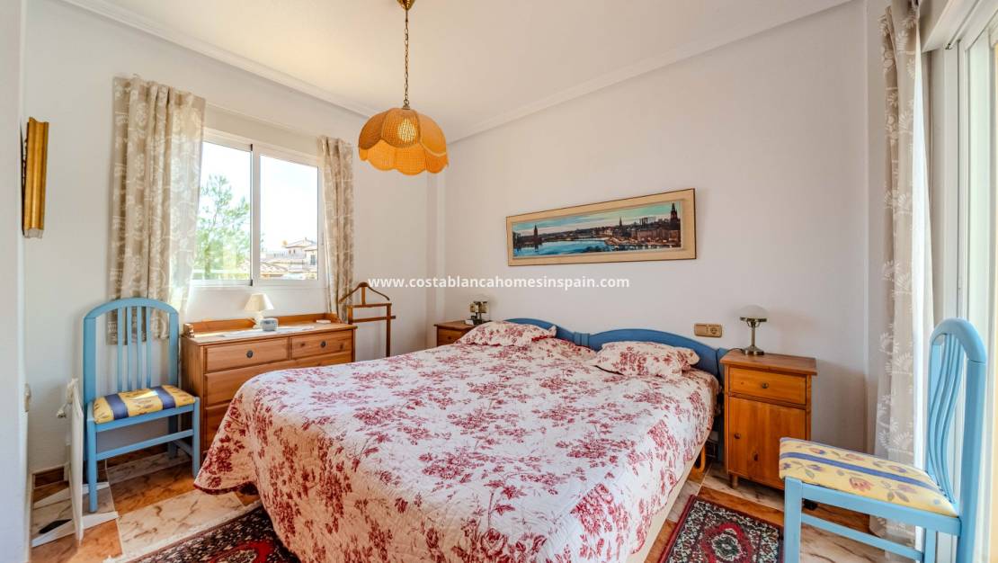 Resale - Detached Villa - Villamartin