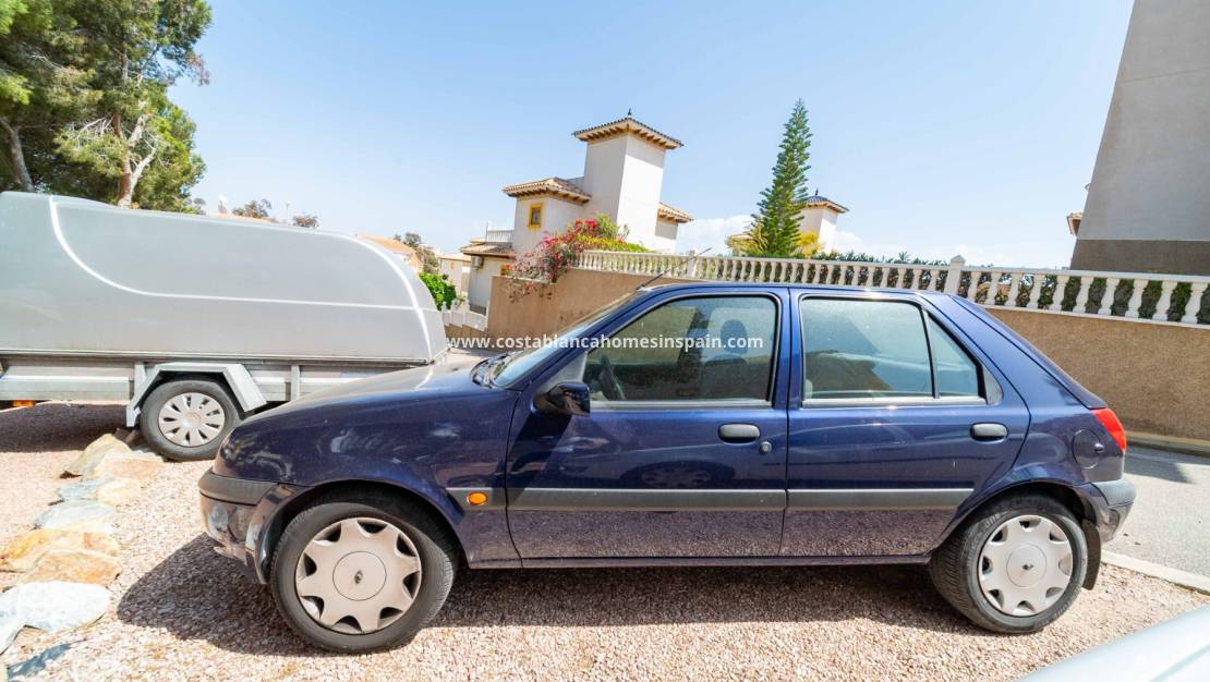 Resale - Detached Villa - Villamartin