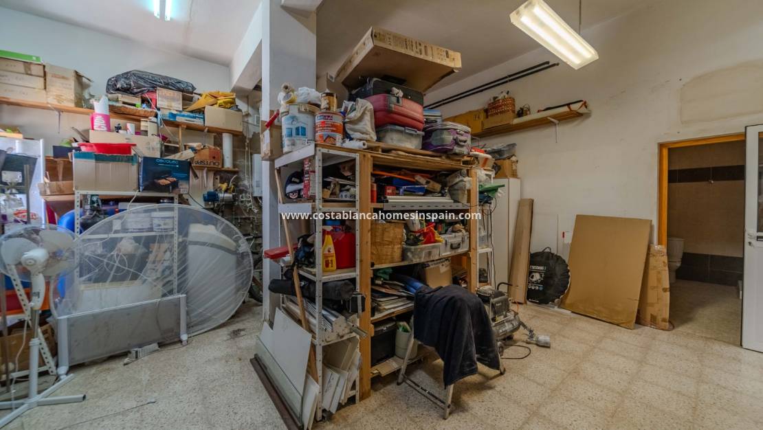 Resale - Detached Villa - Villamartin