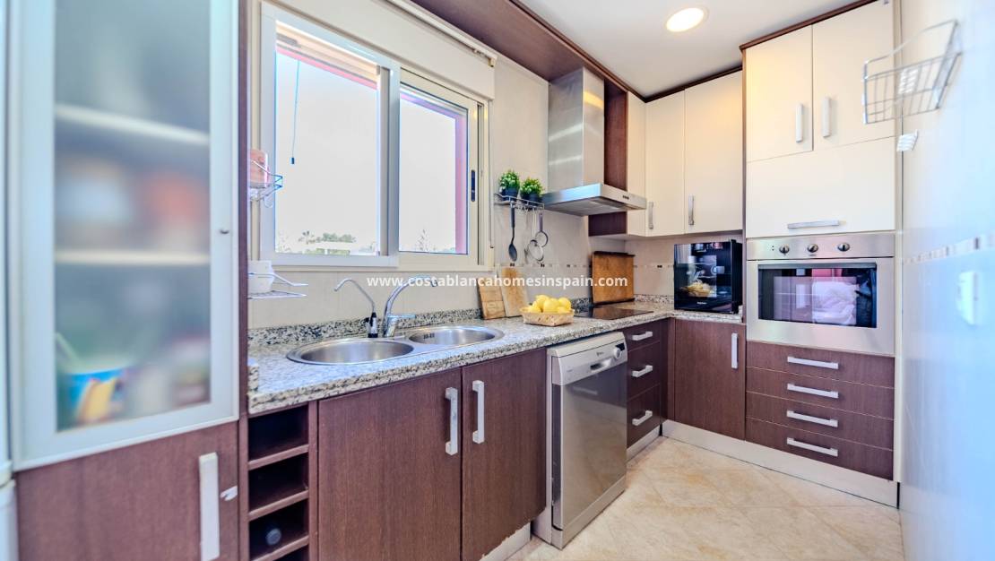 Resale - Detached Villa - Villamartin