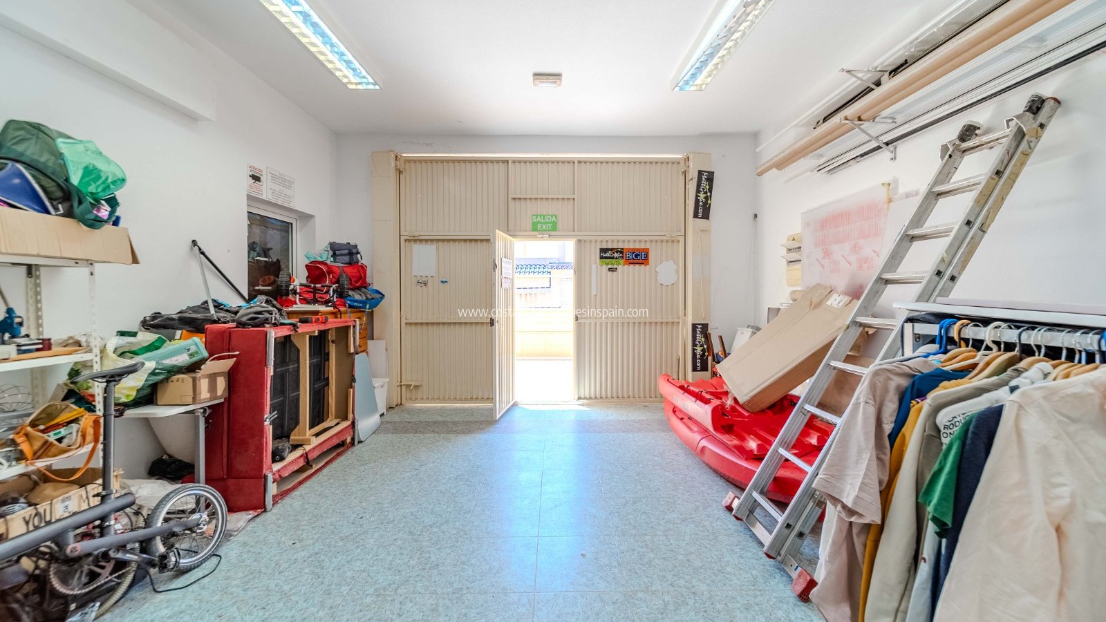 Resale - Detached Villa - Villamartin