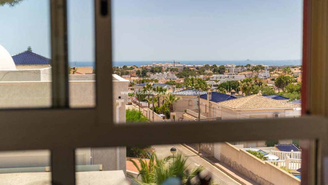 Resale - Detached Villa - Villamartin