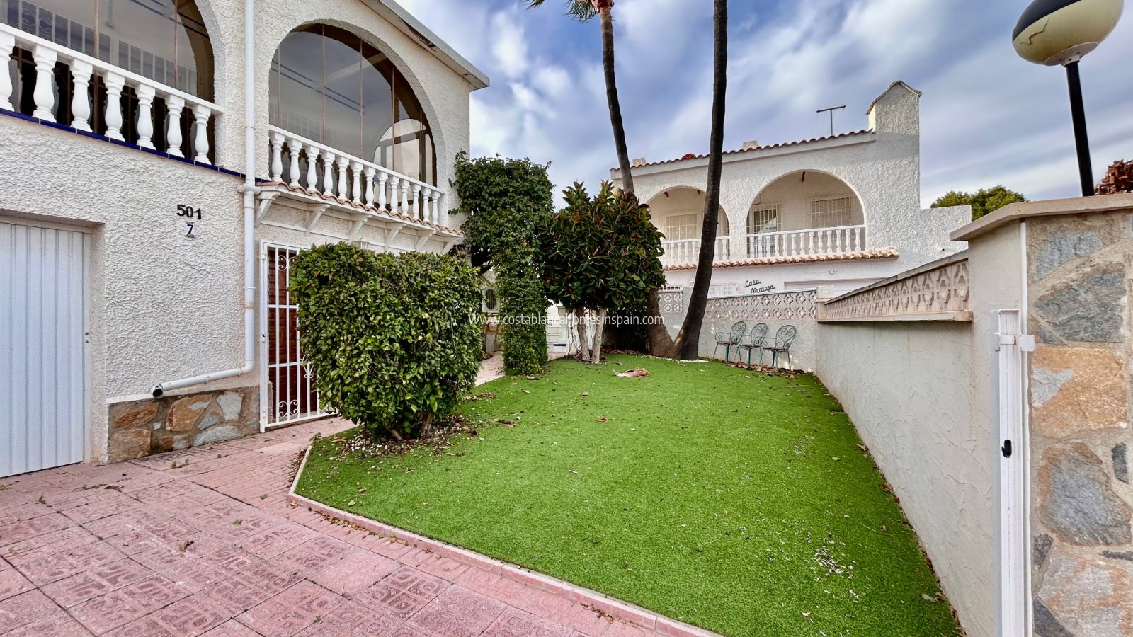 Resale - Detached Villa - Villamartin