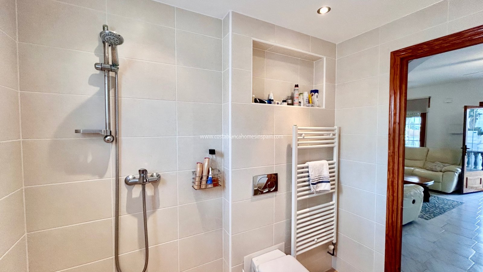 Resale - Detached Villa - Villamartin