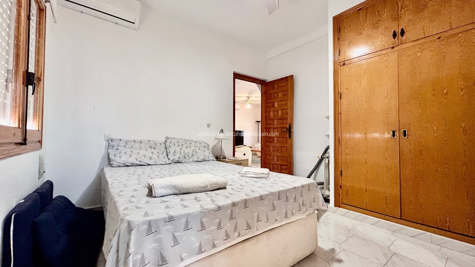 Resale - Detached Villa - Villamartin