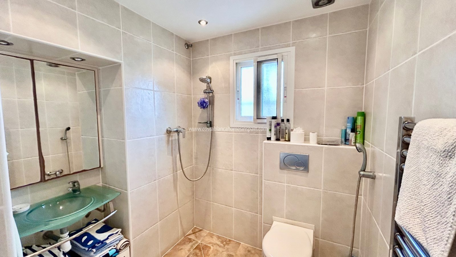 Resale - Detached Villa - Villamartin