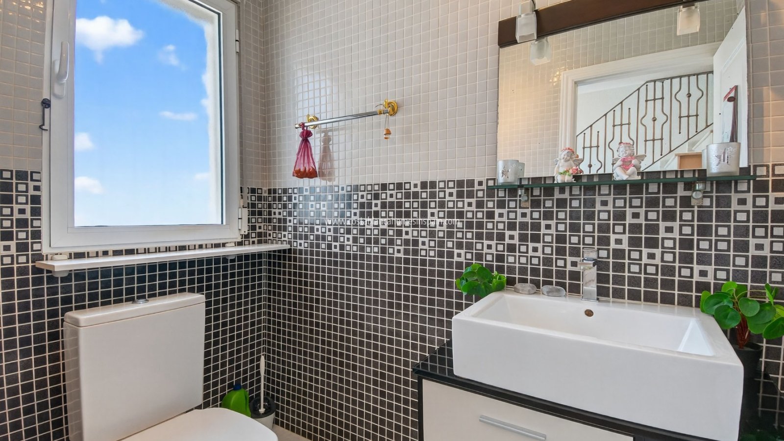 Resale - Finca - Albatera