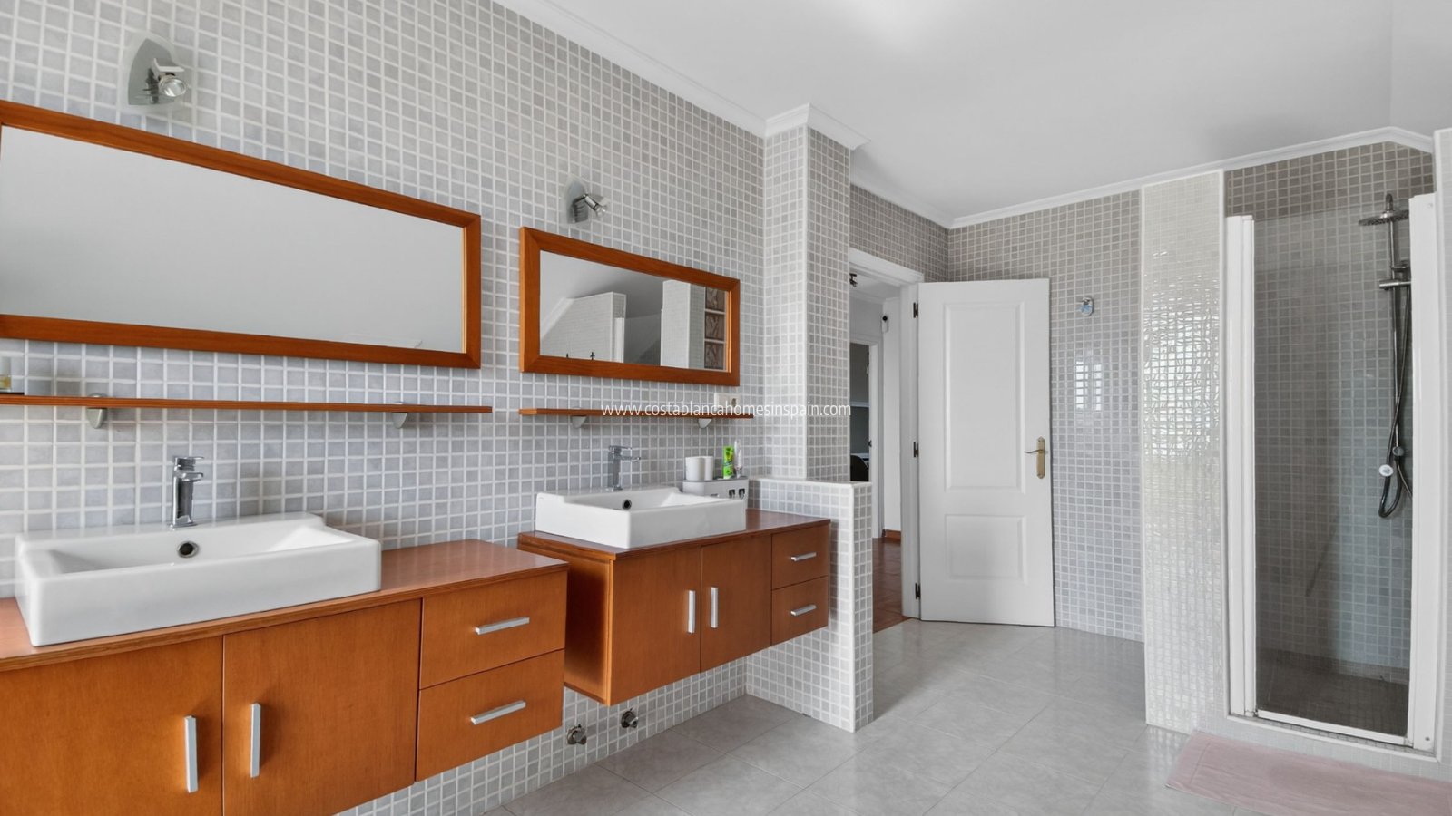 Resale - Finca - Albatera