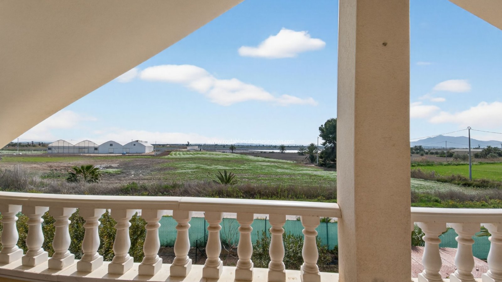 Resale - Finca - Albatera