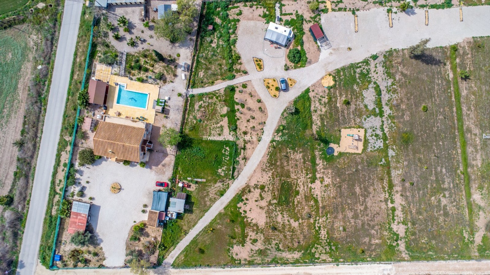 Resale - Finca - Albatera