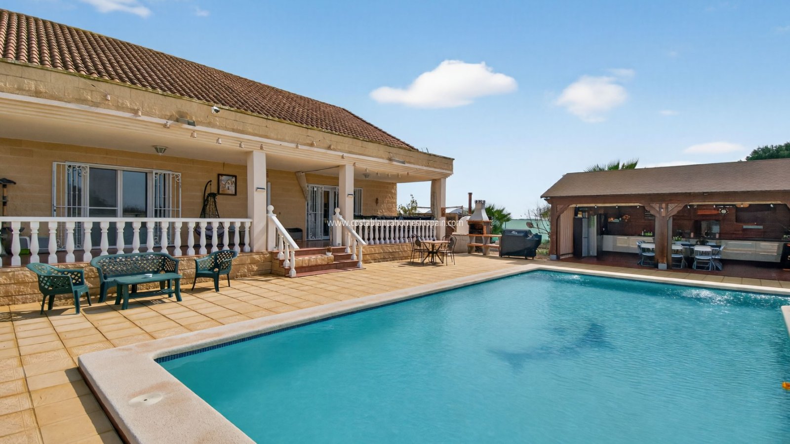 Resale - Finca - Albatera