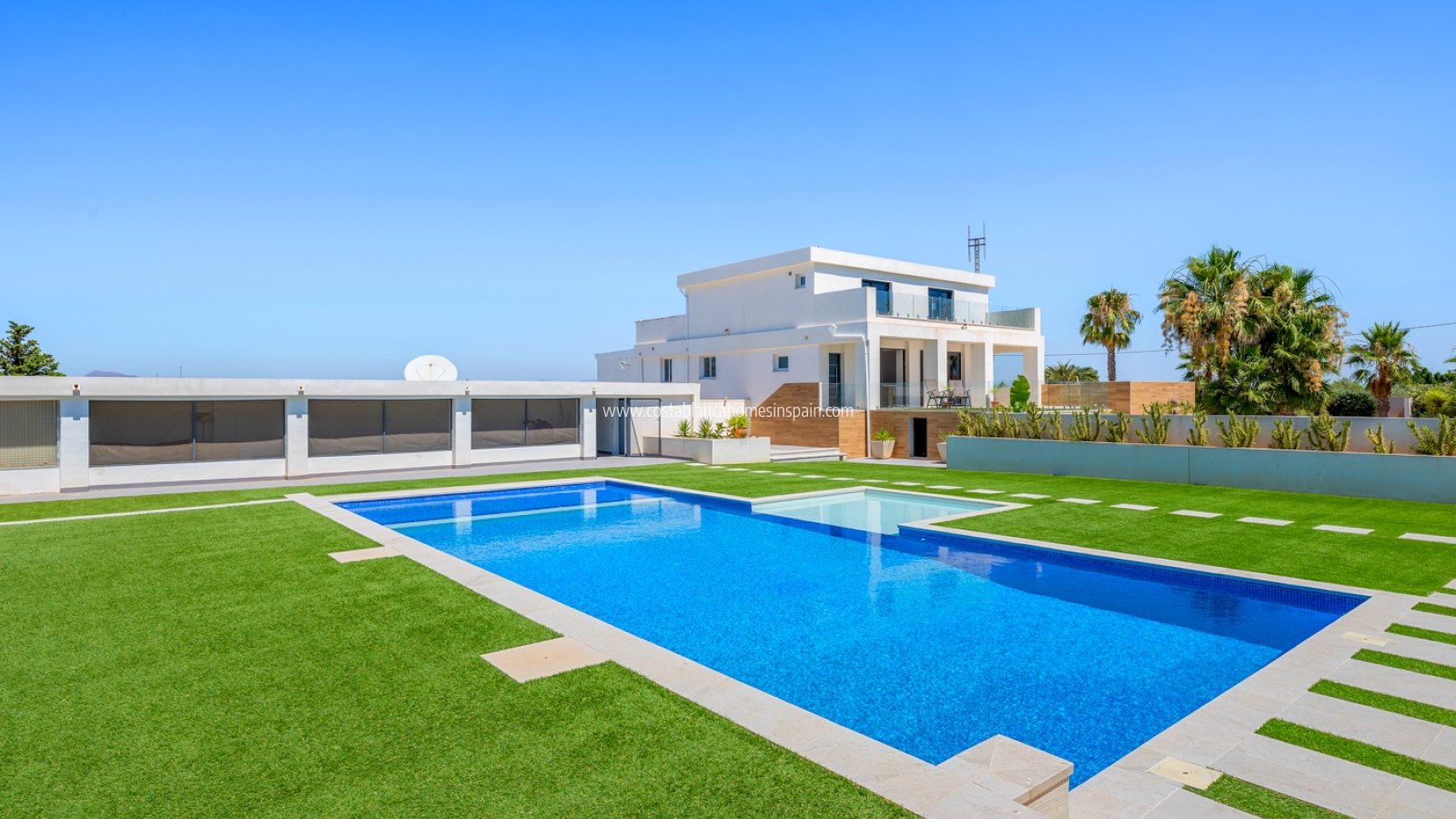 Resale - Finca - Los Montesinos - La herrada
