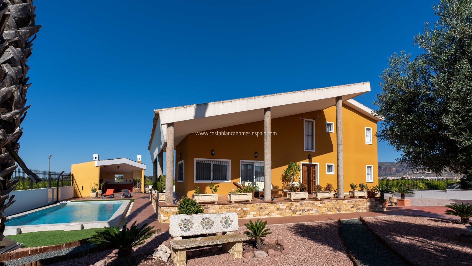 Resale - Finca - Orihuela