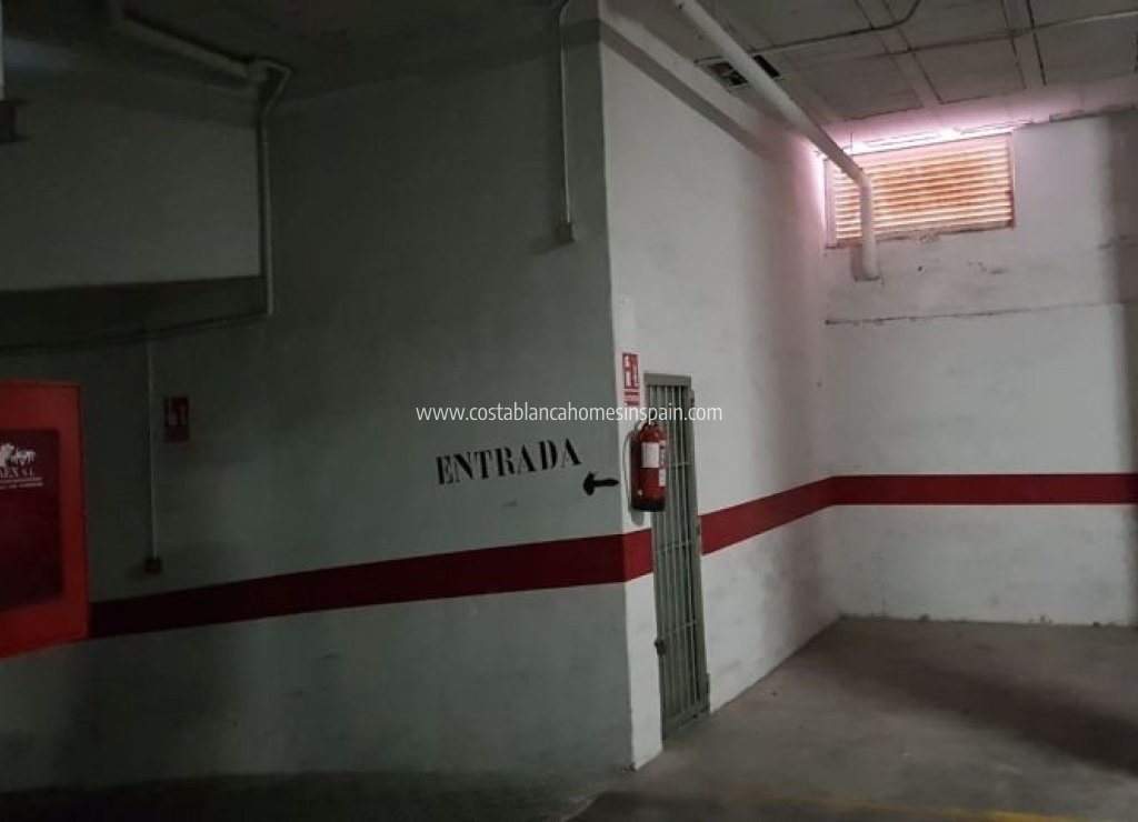 Resale - Garage - Torrevieja
