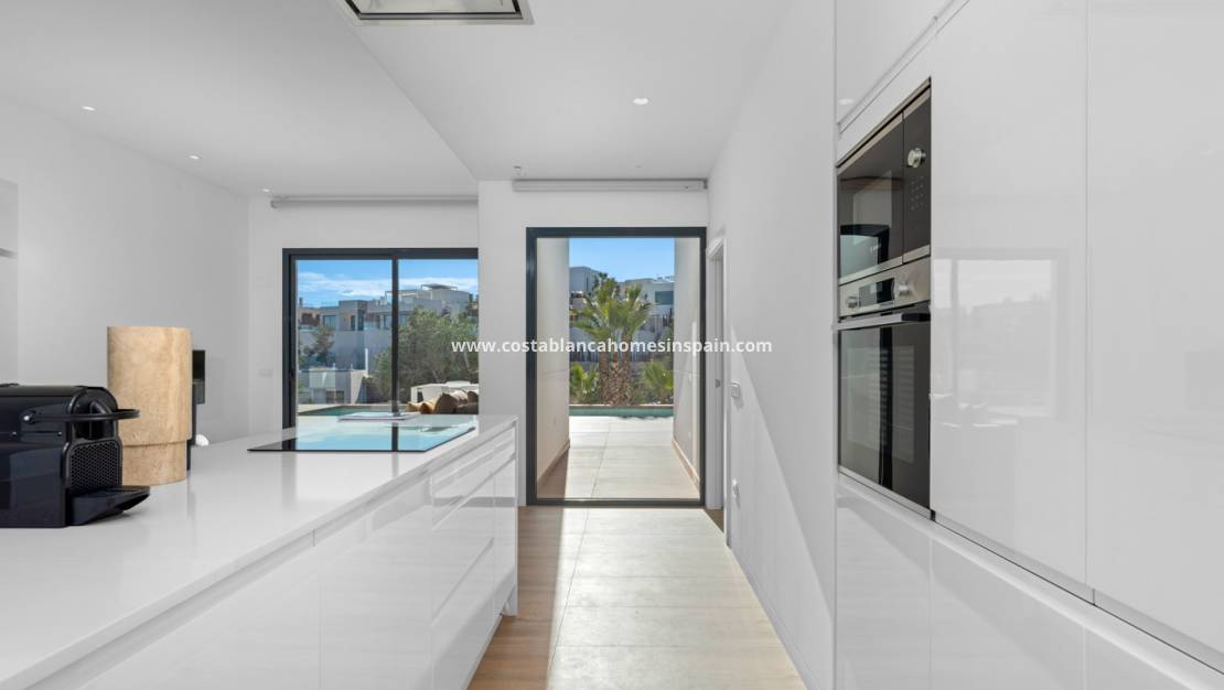 Resale -  - Las Colinas Golf