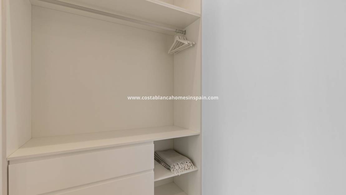 Resale -  - Las Colinas Golf