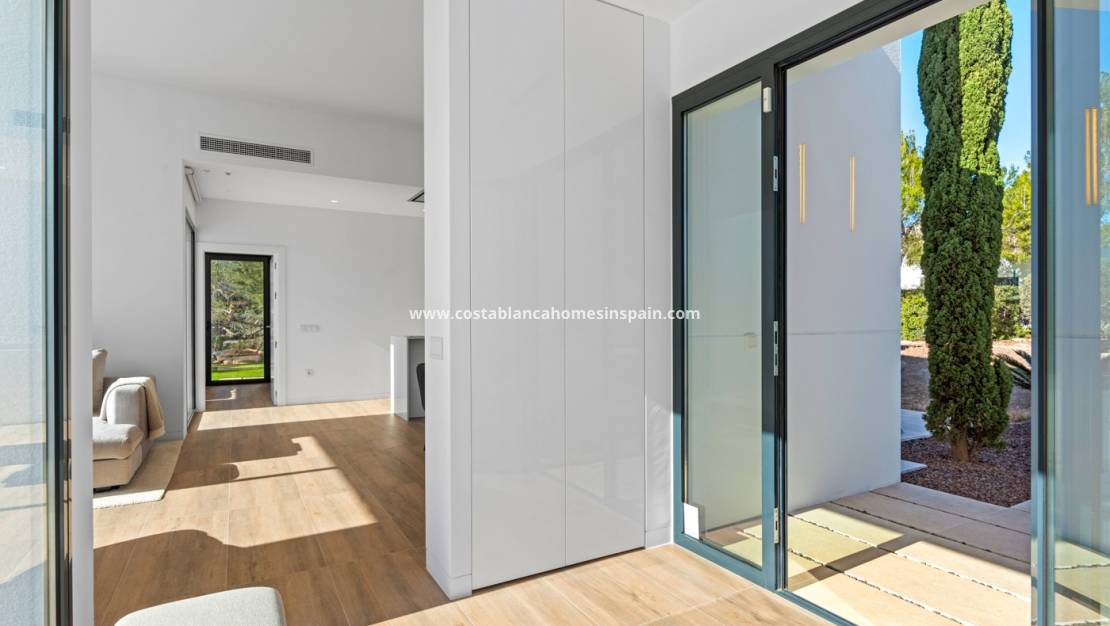 Resale -  - Las Colinas Golf