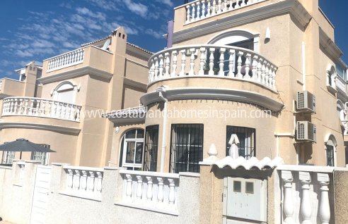  - Resale - Los Altos - Los Altos