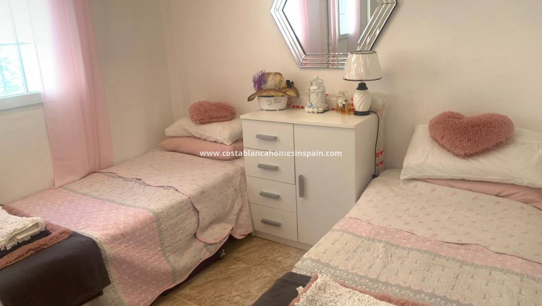 Resale -  - Los Altos